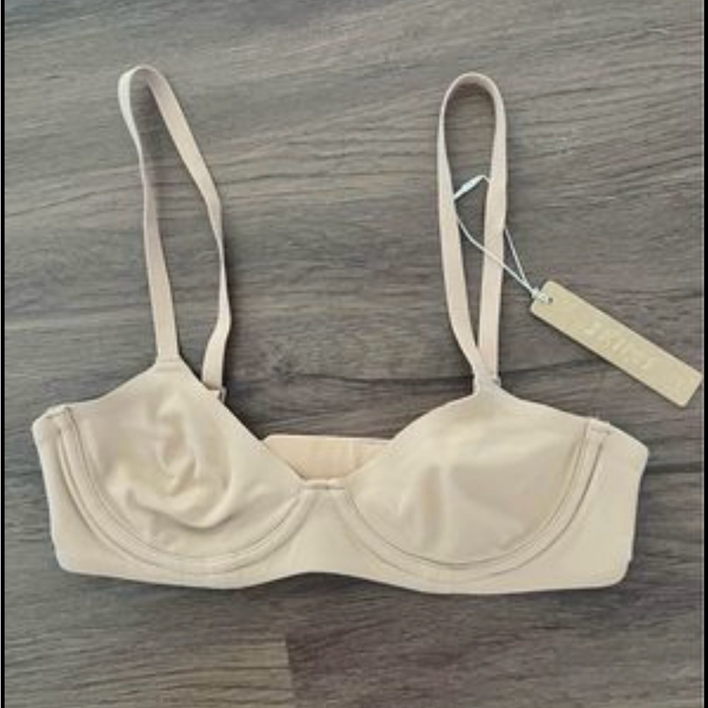BRAND NEW Skims